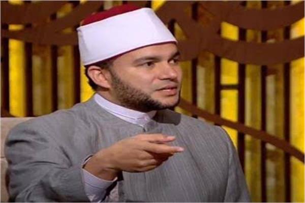  هاني تمام الاستاذ المساعد بكلية الدراسات الإسلامية بجامعة الأزهر