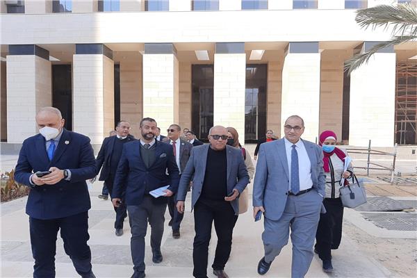 قيادات الهيئة العامة للمستشفيات والمعاهد التعليمية