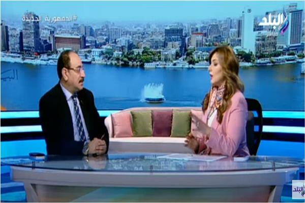 الدكتور طارق فهمي أستاذ العلوم السياسية
