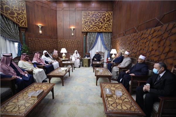 شيخ الأزهر يستقبل وزير الأوقاف السعودي 