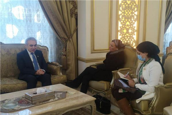 الدكتور ياسمين فؤاد وزيرة البيئة خلال اللقاء
