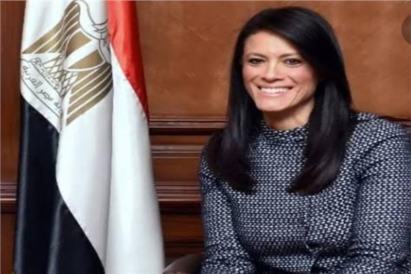 وزيرة التعاون الدولى