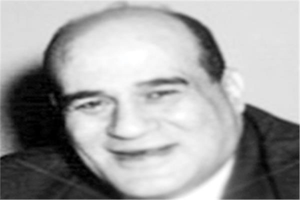 مصطفى أمين