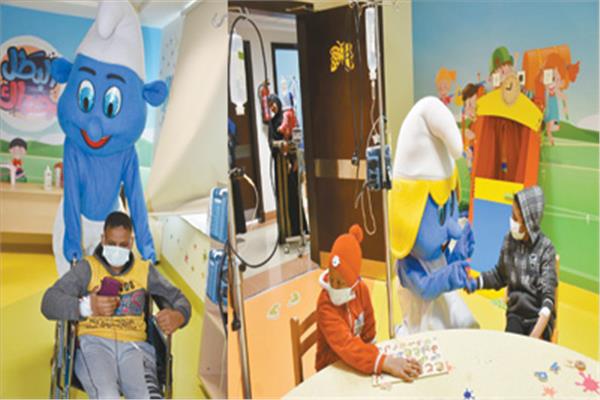 سبايدرمان وعرائس ديزنى تسعد الأطفال