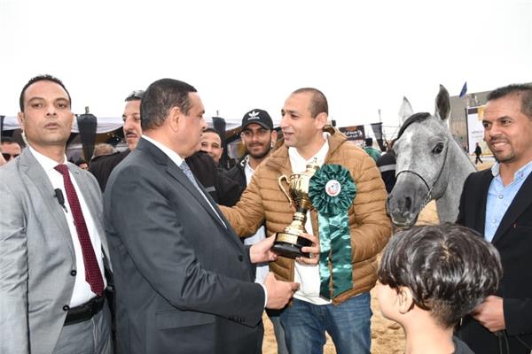 اليوم اللواء هشام آمنة محافظ البحيرة