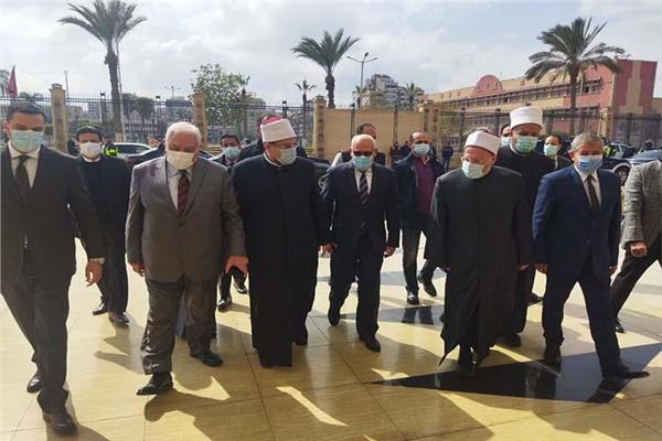 محافظ بورسعيد يستقبل وزير الأوقاف ومفتي الجمهورية 