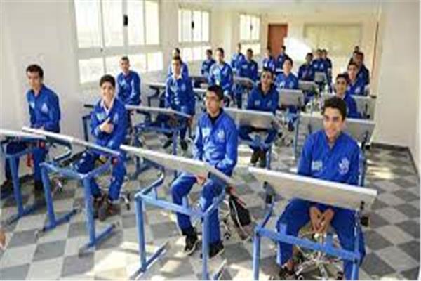  مدارس التكنولوجيا التطبيقية