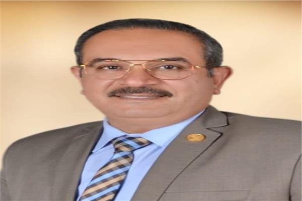 الدكتور موريس فكري استشاري جراحة التجميل واليد