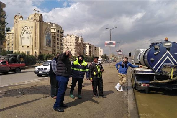 شفط مياه الأمطار من شوارع البساتين 