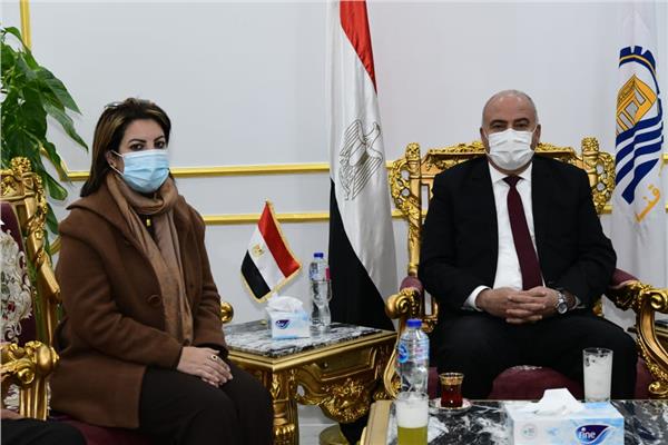  محافظ قنا يستقبل وفد وزارة التخطيط والتنمية الاقتصادية لمتابعة مشروعات الخطة الاستثمارية   