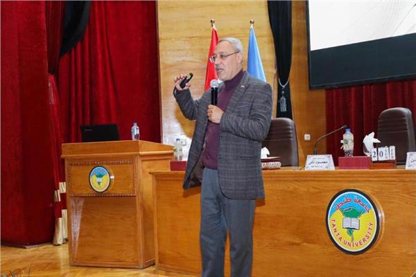رئيس جامعة طنطا يشارك فى ثالث دورات إعداد القادة