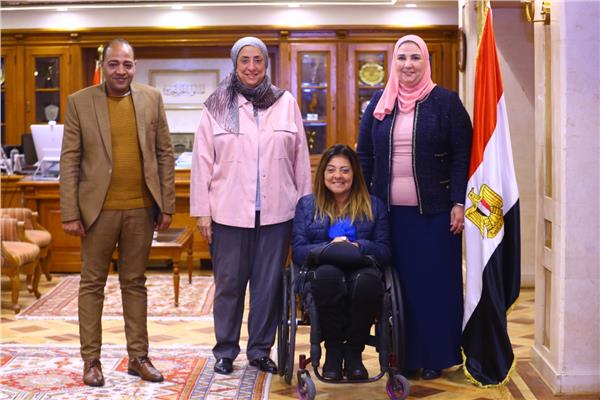 التضامن والقومي ي للإعاقة بحث فرص العمل المشترك