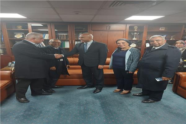 مصرللطيران للخدمات الأرضية تستقبل وفدا من الخطوط الليبية 