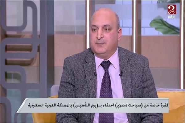  أحمد سيد أحمد خبير العلاقات الدولية