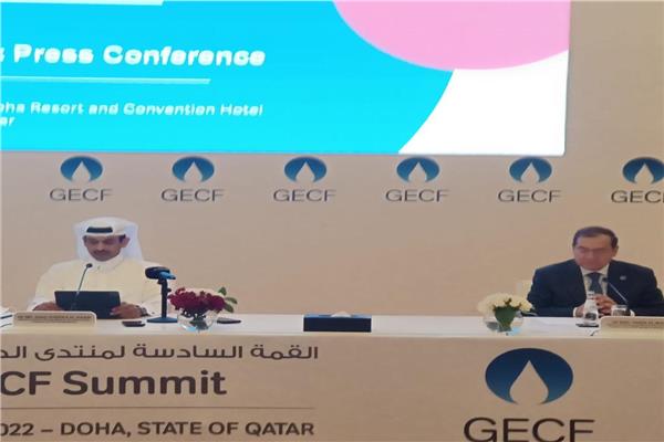 وزيرالبترول خلال المؤتمر الصحفى