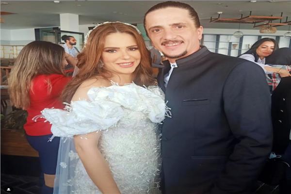 دنيا عبد العزيز وزوجها مصطفى كامل