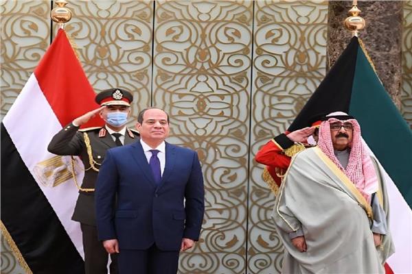 السيسي يتصدر التريند.. ومغردون الكويت : «احللت أهلا ونزلت سهلا يا فخامة الرئيس»