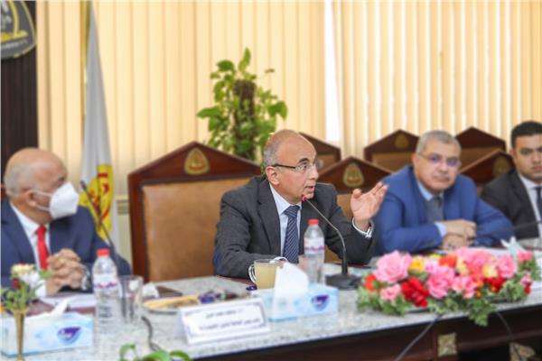  مجلس الجامعة