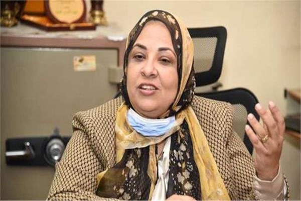 الدكتورة نهى دنيا عميد كلية الدراسات العليا والبحوث البيئية بجامعة عين شمس