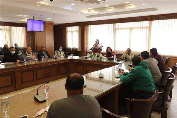 نائب محافظ الجيزة: تناقش الاستعدادات النهائية لتسكين المرحلة الأخيرة لعشش السودان