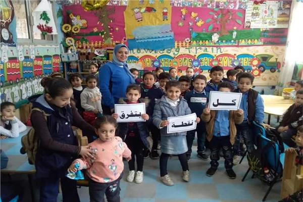 أنشطة توعوية وحملات طرق واستطلاعات رأى ميدانى بقرى أشمون والشهداء 