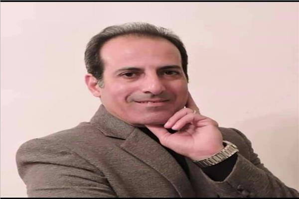 الكاتب مجدي الشحري 