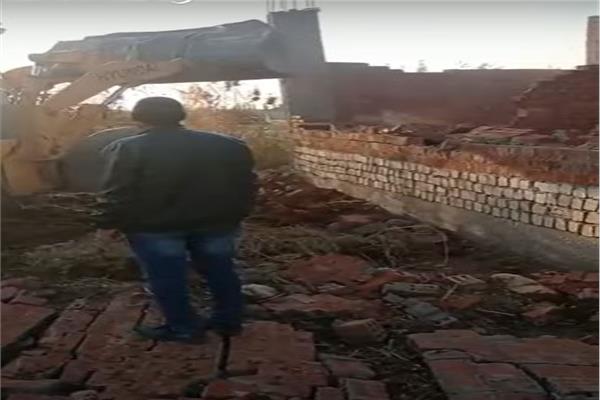 محافظة الجيزة تزيل 6 حالات تعدي على أملاك الدولة بالصف