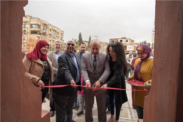  افتتح معرضا فنيا بقصر البارون امبان بمصرالجديدة