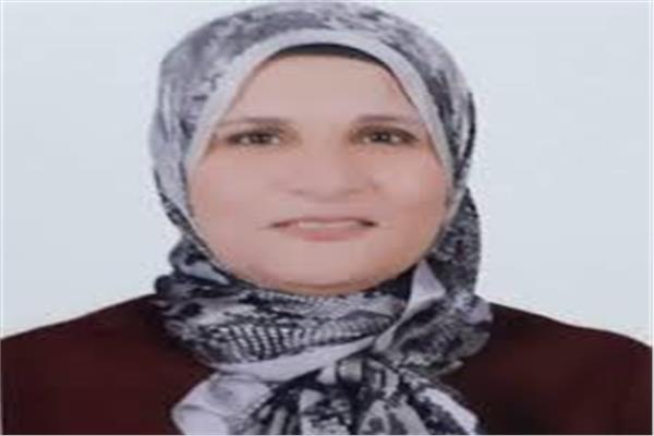  الدكتوره اميره يوسف عميده كليه البنات للآداب