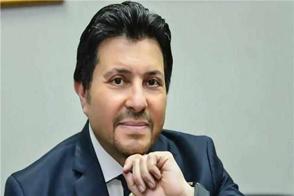 الفنان هاني شاكر نقيب المهن الموسيقية 