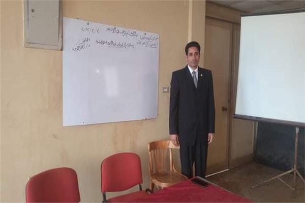 الدكتور محمود عوض 