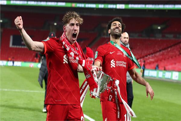 محمد صلاح يحتفل بالتتويج