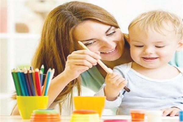 الأطفال يرثون الذكاء من الأم