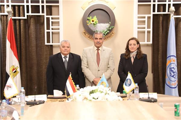 رئيس جامعة الأزهر يوقع بروتوكول تعاون مع القومي للحوكمة والنيابة الإدارية    