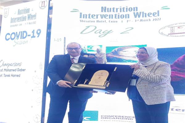 المستشفيات التعليمية تناقش مضاعفات سوء التغذية