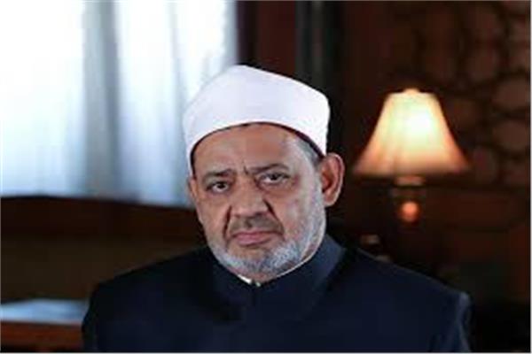 الدكتور أشحمد الطيب