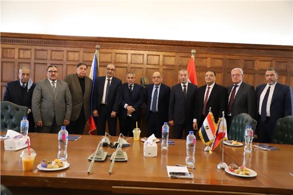 "غرفة الإسكندرية" تستقبل سفير الفلبين