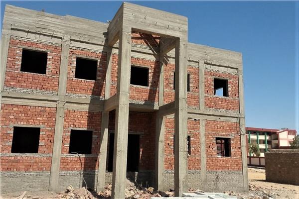 التشطيبات النهائية لعدد من المشروعات