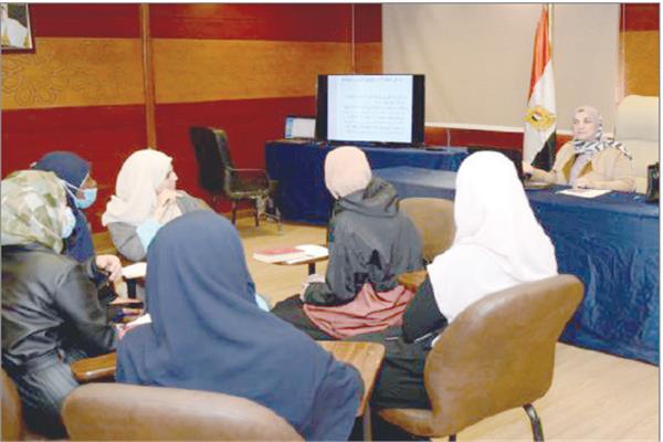 مساعد الأمين العام لمجمع البحوث الإسلامية أثناء الندوة
