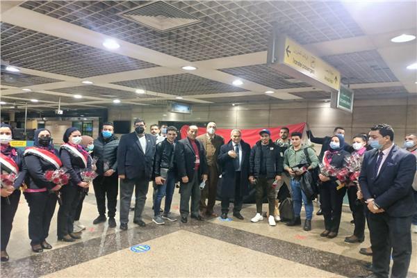وصول  177 مصريا قادماً من أوكرانيا عبر بولندا إلى مطار القاهرة
