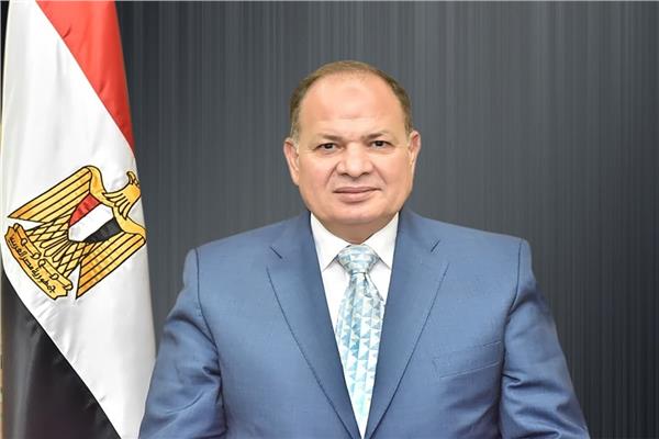 اللواء عصام سعد محافظ أسيوط