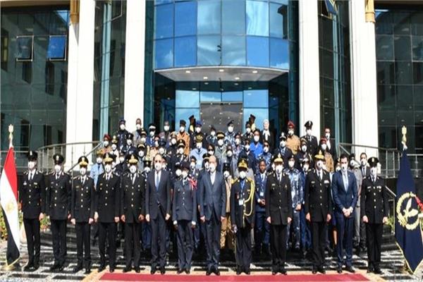 المشاركون في الدورة التدريبية
