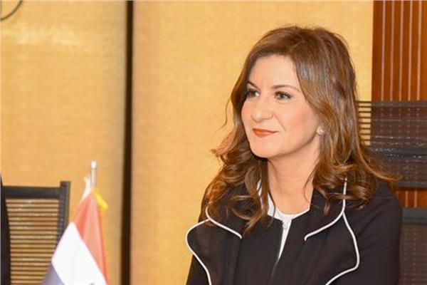  نبيلة مكرم