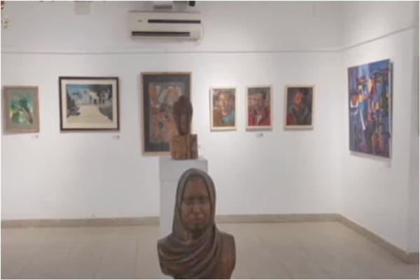 معرض الفنون التشكيلية