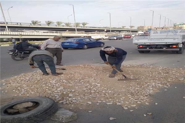 هبوط أرضي بميدان حدائق القبة      