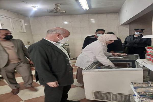  الدكتور بكر عبد المنعم رئيس المركز والمدينة بكفر شكر