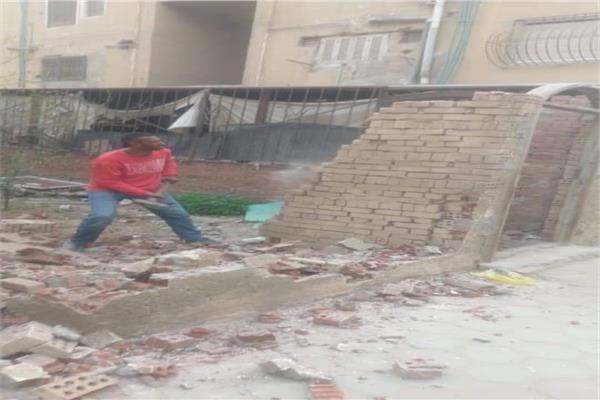 التصدي لمخالفات البناء في 5 أحياء بالقاهرة