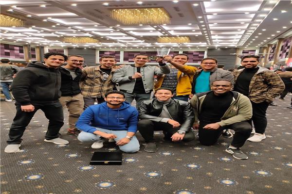  فريق جامعة السويس 