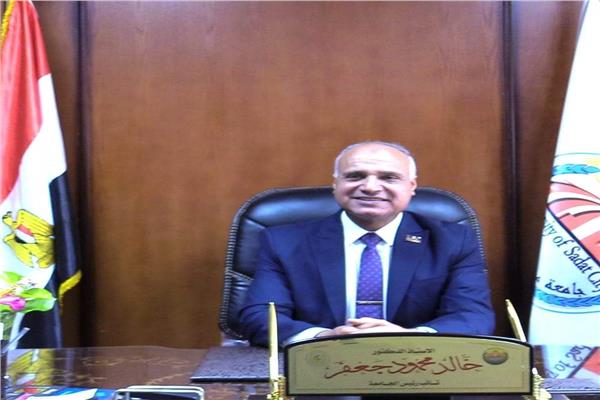 ڨوافل جامعة مدينة السادات جابت  ٣٨٨ قريه لتوقيع الكشف الطبى