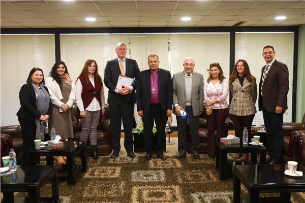 رئيس الإنجيلية والسفير الهولندي